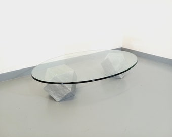Table basse italienne ovale vintage Vignelli pour Casigliani en marbre et verre des années 70