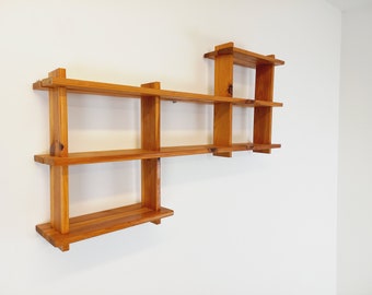 Vintage pine wall shelf in Maison Regain style from the 80s