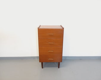 Vintage Scandinavian style chest of drawers in teak from the 50s and 60s