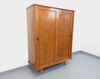 Szafa dębowa z lat 60-tych XX wieku