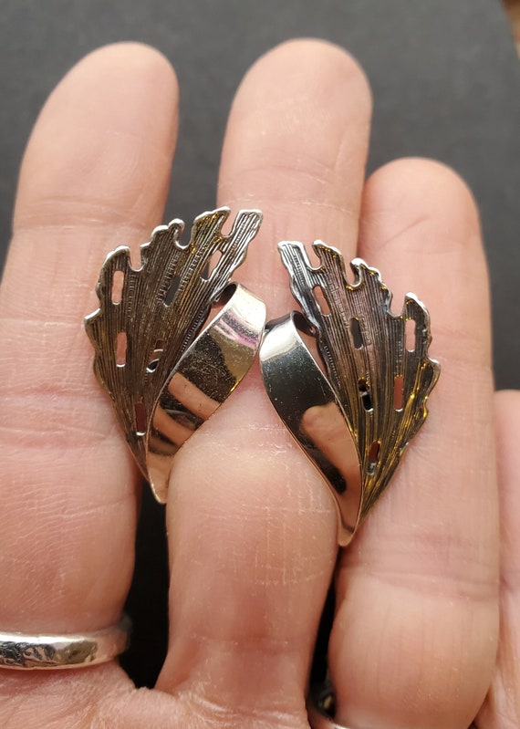 Beau Sterling Vintage Clip-on Abstract Leaf Earrin