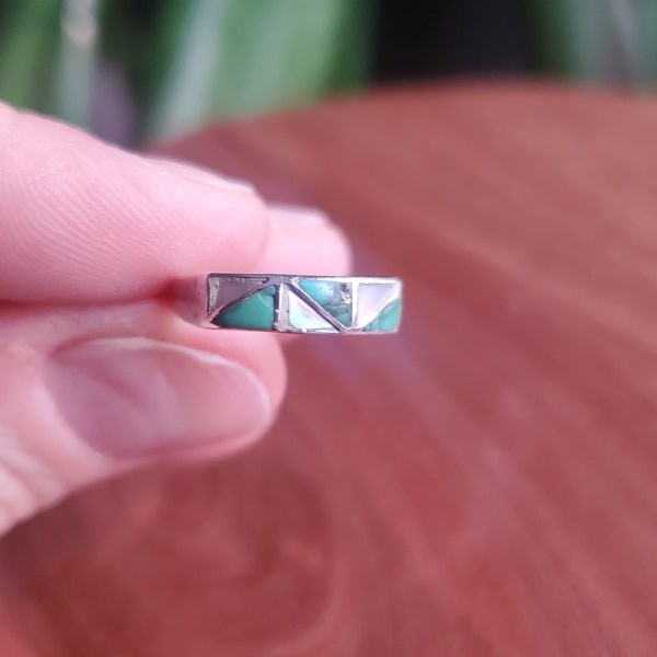Turquoise and MOP Band Ring. Sterling Sliver. Size 5.
