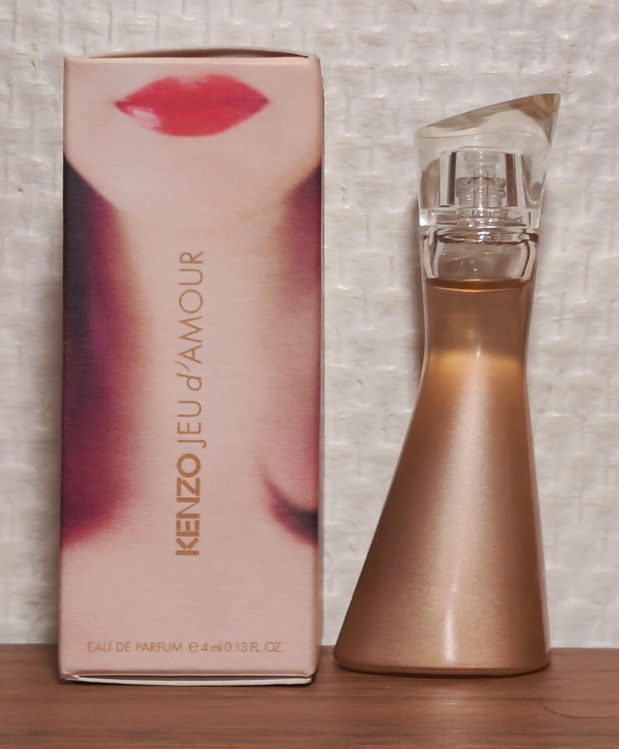 Kenzo Jeu D'amour Eau De Parfum 4ml. Box. Full. Perfect Condition