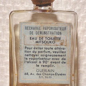 Rare. Guerlain Mitsouko Eau de Toilette Spray Refill 20 ml. Label. Wax-sealed bottle. Juice has evaporated, some residue remains. Good condition