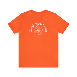 Camiseta de Raleigh, Raleigh Carolina del Norte, Camiseta de Carolina del Norte, Flor de cornejo, Camiseta de flores imagen 7