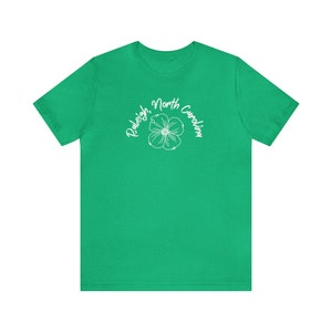 Camiseta de Raleigh, Raleigh Carolina del Norte, Camiseta de Carolina del Norte, Flor de cornejo, Camiseta de flores imagen 6