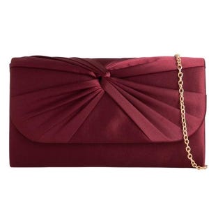 Geraffte Satin Clutch in Burgund