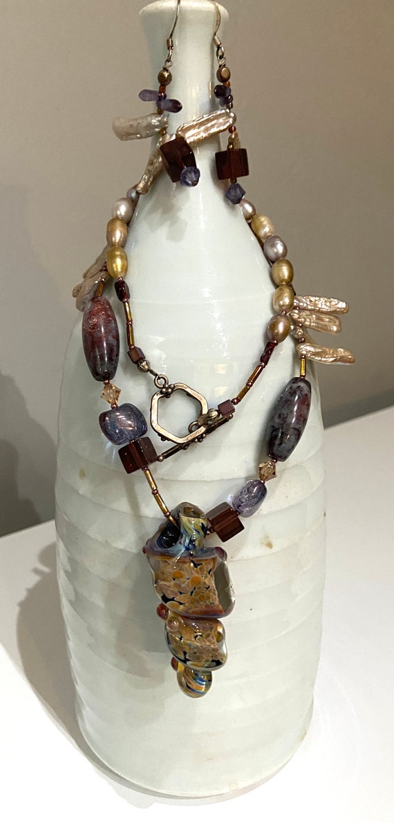 Unique Artisan crafted Glass Spiral Necklace and … - image 3