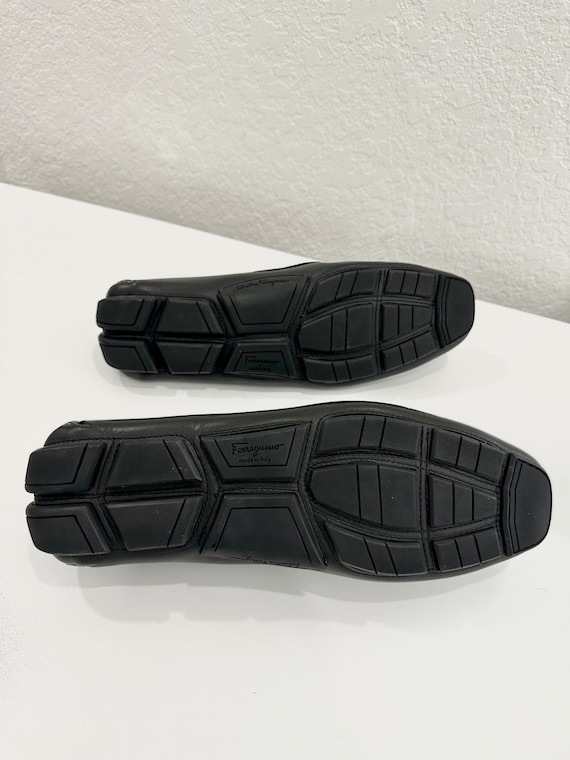 Salvatore Ferragamo Parigi Men display picture 3