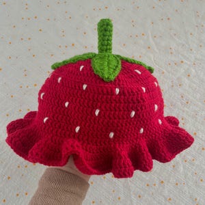 Strawberry Hats, Women&#39;s Hats, Baby Hats, Bucket Hats, Knitted Hats, Crochet Hats, Girls&#39; Hats, Natural Yarns, Handmade Hats, Colorful Hats
