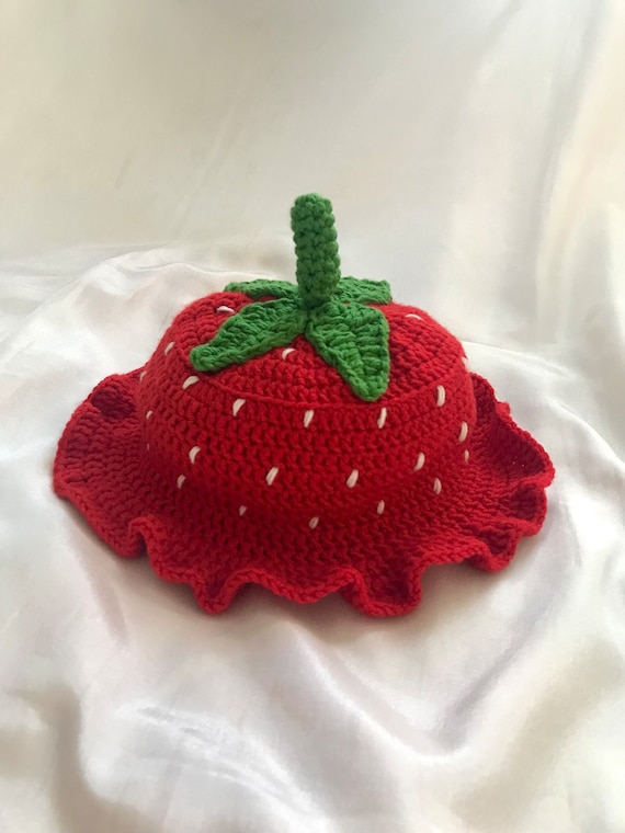Crochet Strawberry Bucket Hat