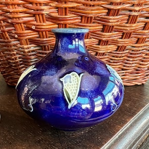 アンティーク ロイヤル ドルトン チューリップのつぼみ花瓶 c.1900