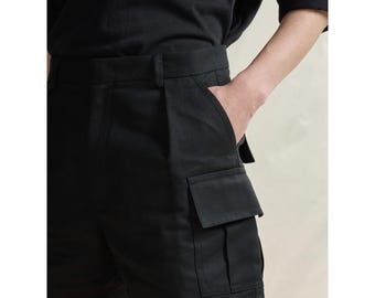 Gitano Vintage Black High Waisted Pleated Cargo Shorts Women Size 12 Cuffed Hem