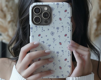 Funda rígida minimalista con diseño floral de mariquita y delicado arte para iPhone PRO Max Plus 16, 15, 14 y 13, Pixel 9, 8, 7 y 6, Galaxy S 25, 24, 23 y 22