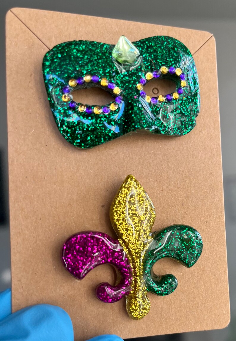 mardi gras lapel pins