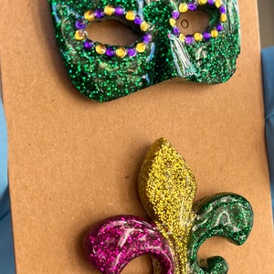 Apparel - Purple MARDI GRAS MASK SEQUIN PATCHES PULLOVER – MJ's