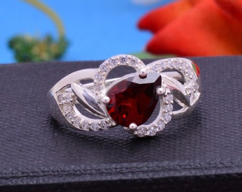 Natural Garnet ring, Gemstone ring ,valentine gift, rings, solitaire ring, cocktail ring ,925 sterling silver Ring, floral design