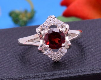 Natural Garnet ring, Gemstone ring ,valentine gift, rings, solitaire ring, cocktail ring ,925 sterling silver Ring, floral design