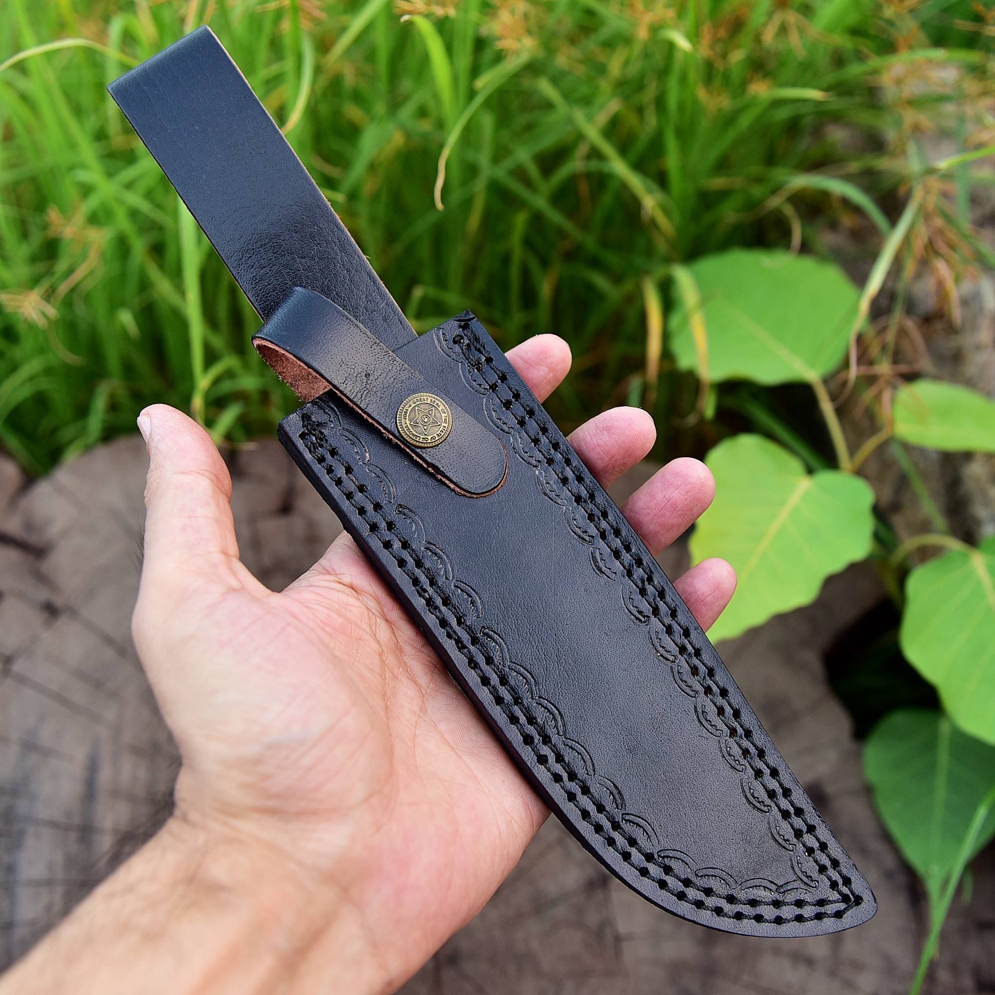  Leather Knife Sheath Chef Knife Guard Hunting Knives Sleeve  Fixed Blade Knife Sheath Belt Loop Case Suitable 5 Inch Blade or Less: Home  & Kitchen