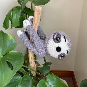 ナマケモノのぬいぐるみ