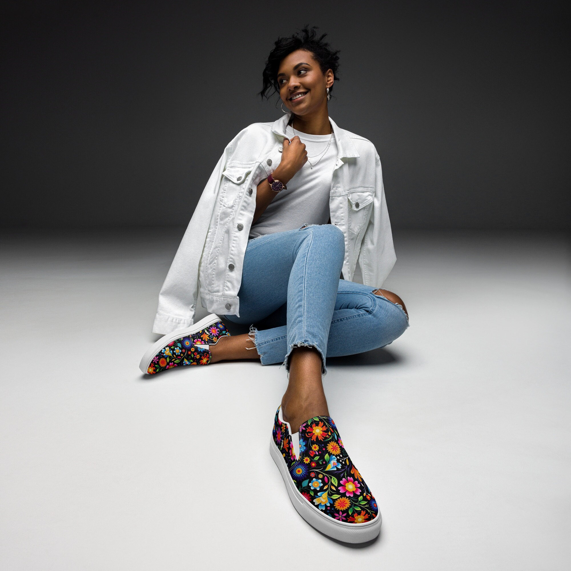 Women's Mexican Floral Print Slip-On Canvas Shoes, Mexican Folk Art Casual Sneakers, Gift for Her, Regalo Para Mujer