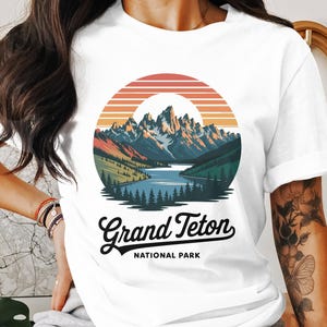 Grand Teton National Park T-Shirt Design, Retro Berg Sonnenuntergang Druck, Print on Demand, Digital PNG Download, Wandern Grafik Tee