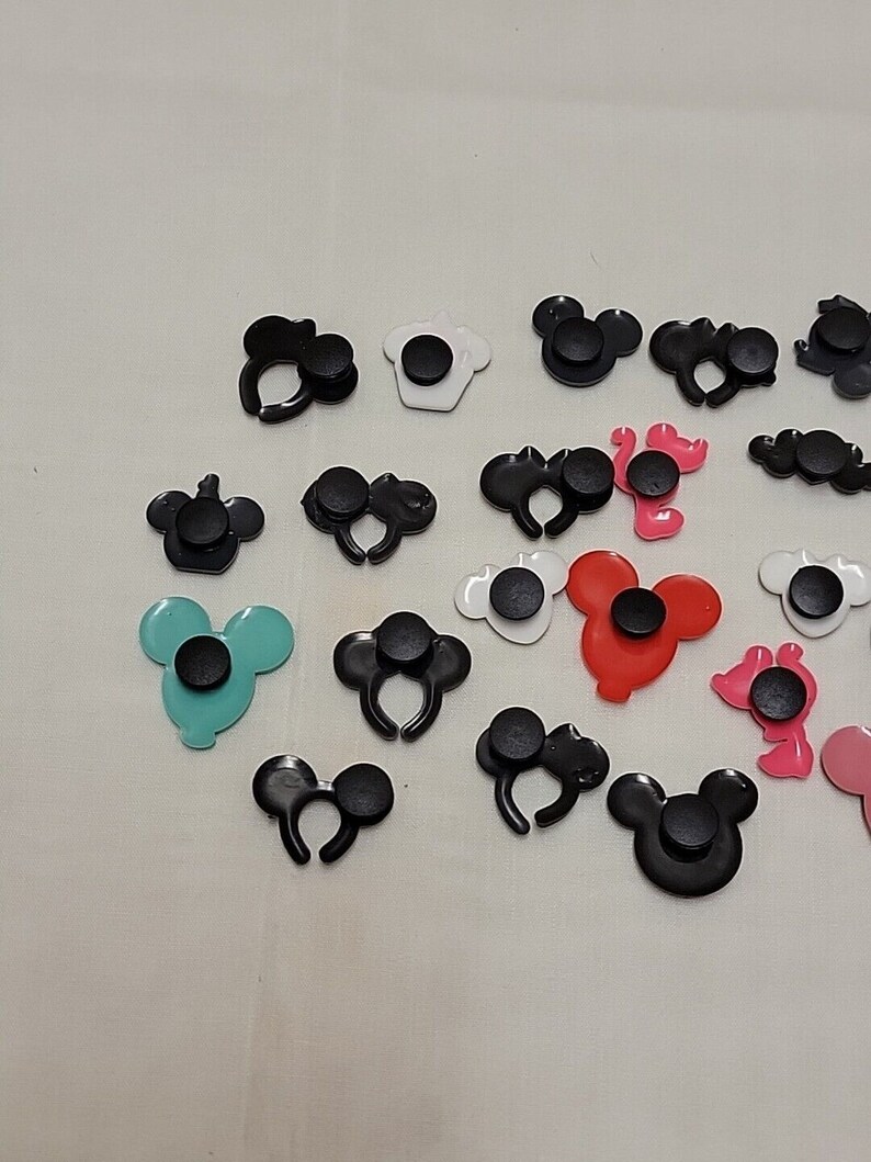 Disney Mickie & Minnie Mouse Character Shoe Charms Baby Yoda Lot of 25 image 6