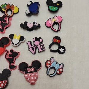 Disney Mickie & Minnie Mouse Character Shoe Charms Baby Yoda Lot of 25 image 4