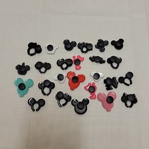Disney Mickie & Minnie Mouse Character Shoe Charms Baby Yoda Lot of 25 image 5