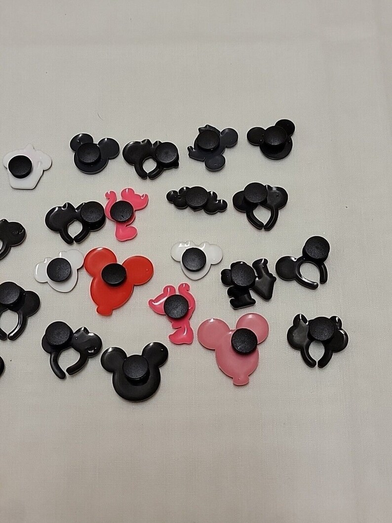 Disney Mickie & Minnie Mouse Character Shoe Charms Baby Yoda Lot of 25 image 7