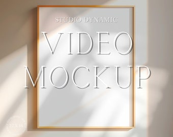 Mockup video a fotogramma singolo - Mockup minimale con cornice in legno con sovrapposizione di ombre animate - PSD - 27X36 - Mockup di Photoshop per oggetti intelligenti