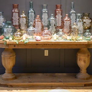 Plano de asientos para eventos o bodas hecho a medida con botellas de vidrio recicladas (por botella)