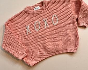 Valentinstag Hand bestickt Baby und Kleinkind Pullover|XOXO|Baumwoll Rundhalsausschnitt|Baby Shower Geschenk|Valentinstag Geschenk