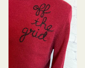 Handbestickter Damen-Pullover mit Rundhalsausschnitt|Off the Grid|100% Kaschmir|Klassisch geschnittener Pullover