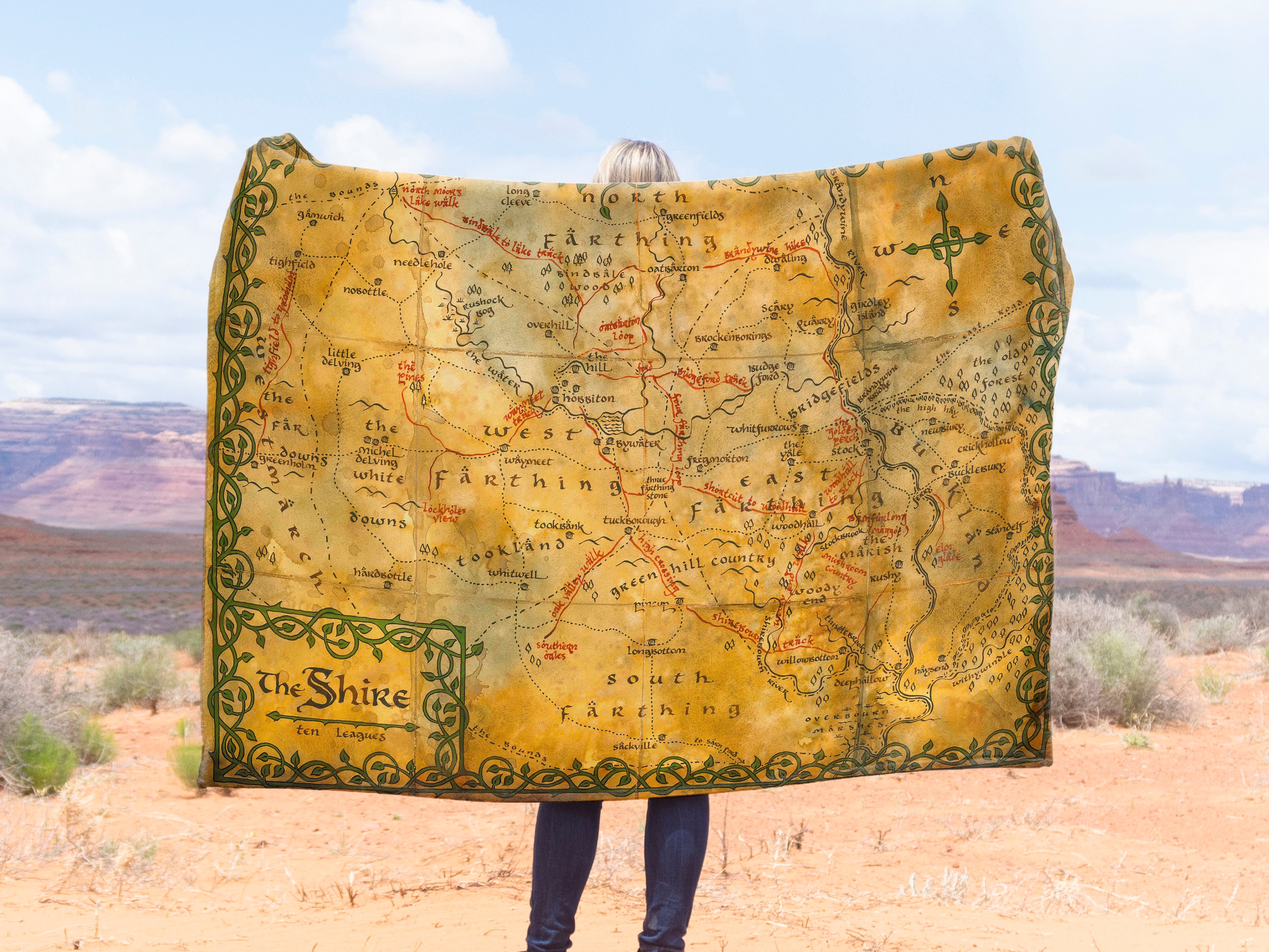 The Lord of the Rings Map of Middle Earth Sherpa Blanket – Warner Bros. Shop