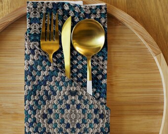 Perfect Holiday Gift, Cork Back Coasters & Cloth Napkins Set of 4 – Blue Pearls Crochet Design, Table Settings Accent, Gifts Under 100