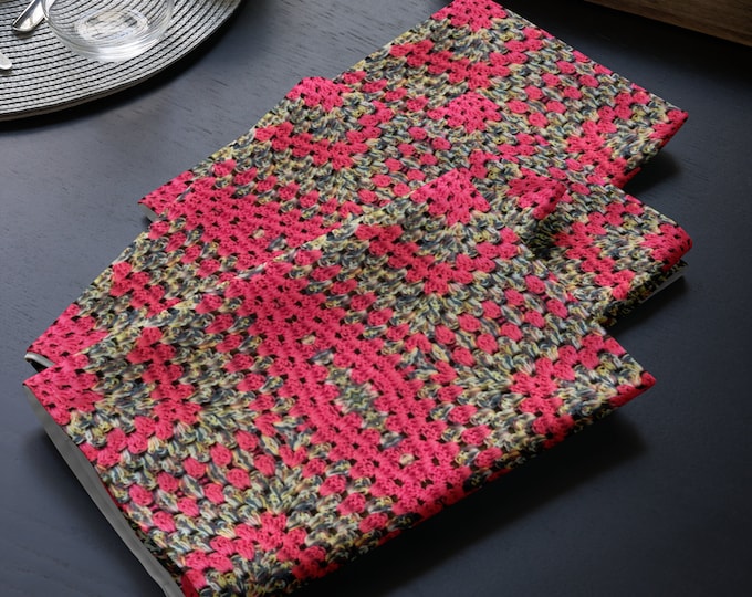 Set of 4 Cloth Napkins, Crochet Design Pink and Bright Patterns, Housewarming Gift Ideas, Practical Last Minute Tableware Gifts