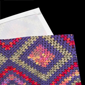 Dinner Napkins Set of 4, Multi Purple Crochet Design Triangle Patterns, Housewarming Gift Ideas, Practical Last Minute Tableware Gifts bild 10