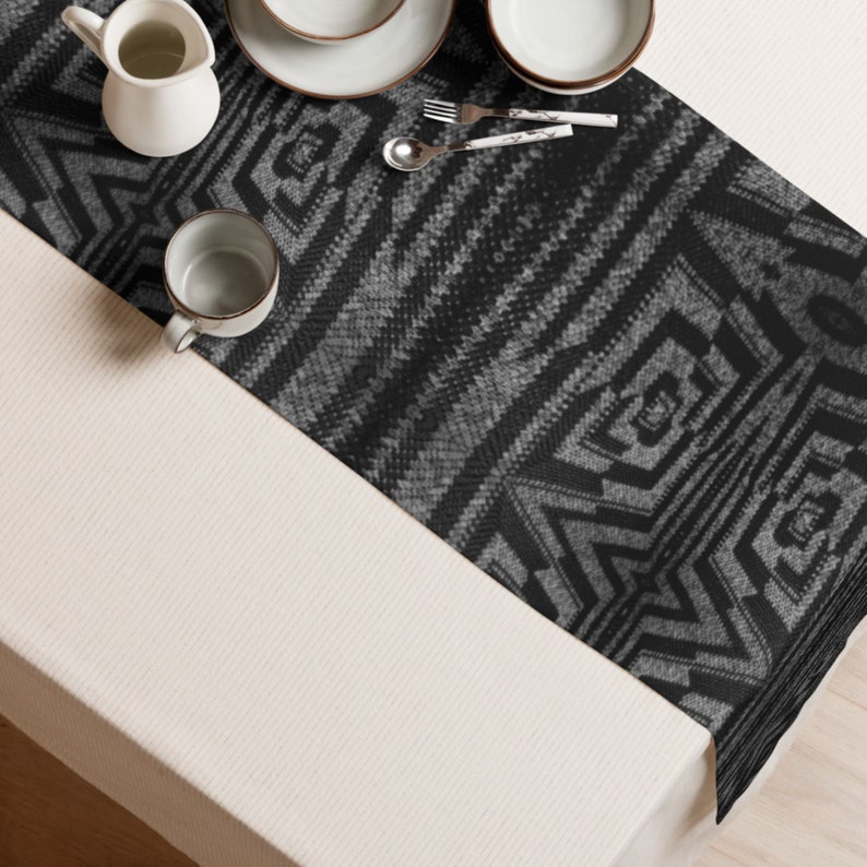 Custom Crochet Patterns, Modern Table Decor Runner, Black and Gray Design House Warming Last Minute and Practical ideas for Versatile Gifts bild 7