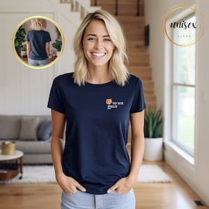 Ze zien me Aperollin' Tshirt perfect zomershirt voor vrouw, verrassingscadeau voor vriendin Aperol cadeau zomer T-shirt voor bestie groep shirt afbeelding 5