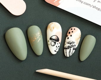 It was the 70s, Nail Set