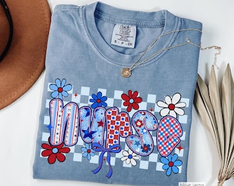 Nurse Shirt Patriotic, Comfort Colors 4th of July Nurse Tee, Retro Floral Nurse Shirt, USA Nurse Gift, Memorial and Labor Day Top