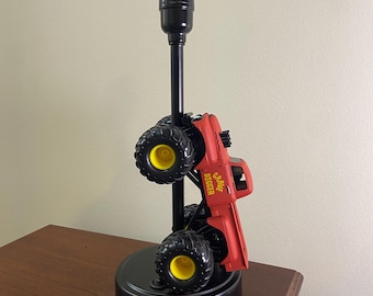 Grave Digger Retro, Vintage, Monster Truck Lamp