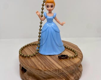 Princess Fan Pull, Light Chain Pull, Cindy