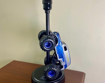 Monster Truck Lamp, Grave Digger