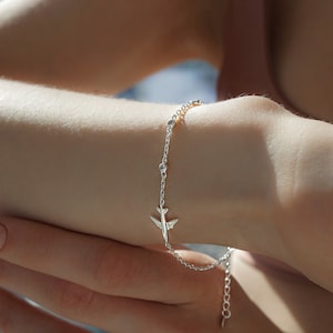 Silver Airplane bracelet, Airplane bracelet, Aviation bracelet, Flight attendant gift, Silver jewellery, Gift for her, Adjustable bracelet