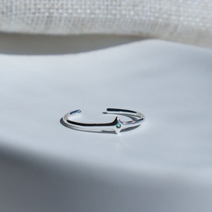 Messing versilbert offen Zehenring Verstellbarer Ring Zierliche Zeh Ring Geschenk für Freund Sommer Schmuck Körperschmuck Einzigartige Zeh Ring mit Stein