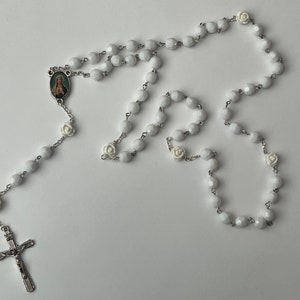 HANDMADE Catholic Rosary Prayer Beads (White w/ Off-white Roses; Mary Medal) 6-8 MM Beads
