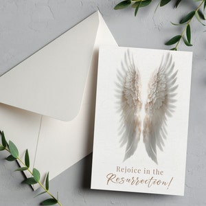Carte de Pâques personnalisée pour elle lui. Jésus, ailes d'ange personnalisées, réjouissez-vous, pour les cadeaux de Pâques de la femme de la fille ou du papa! Carte avec une enveloppe