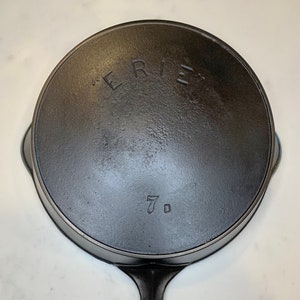 Erie “Pre Griswold” No. 7 Second Series *Cracked* Skillet